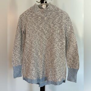 L.L. Bean Signature sweater size M